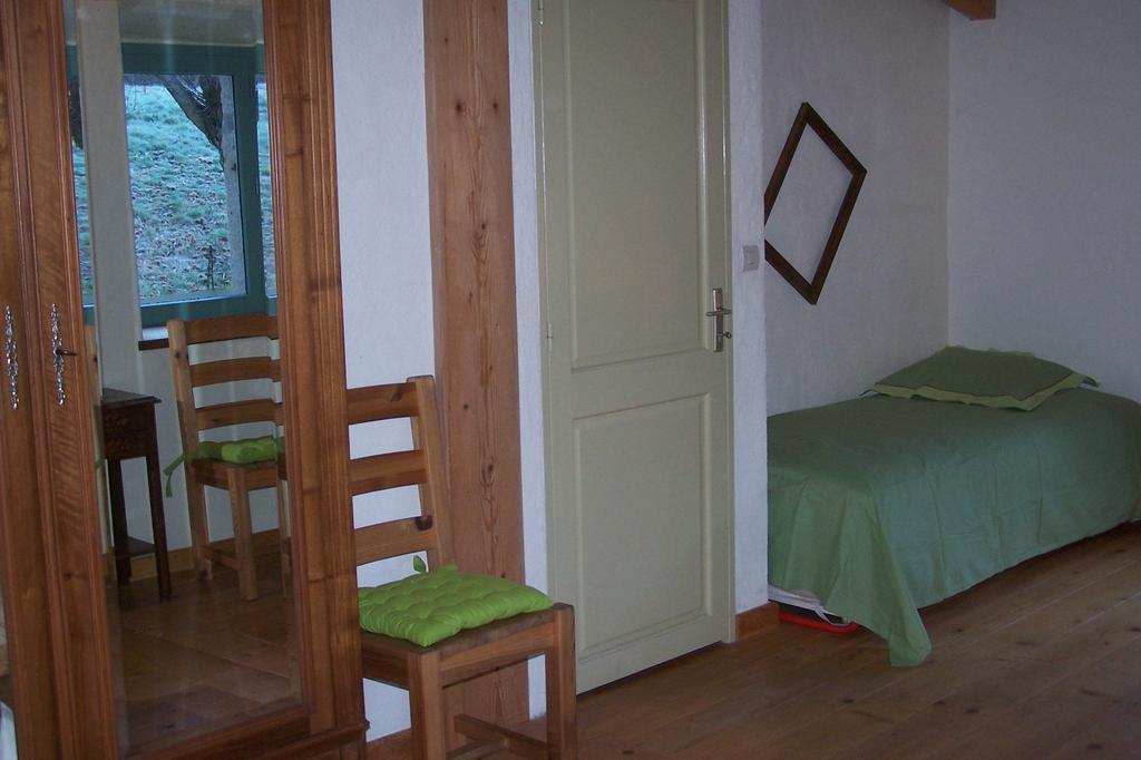 Salomony Chambre D'Hotes Marcols-les-Eaux Luaran gambar